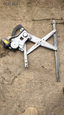 CHEVROLET AVEO SAĞ ÖN CAM KRİKOSU.OTO ERKAN ÜNYE