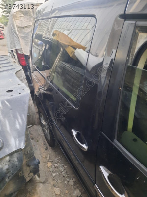 VOLKSWAGEN CADDY SAĞ ORTA SÜRGÜLÜ KAPI