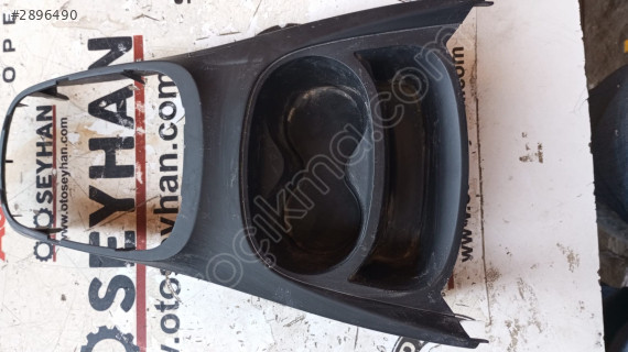 58804-0D221 Toyota Yaris 2012 orta konsol bardaklik