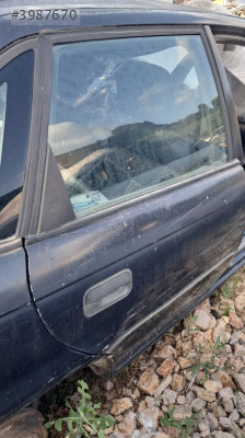 OPEL ASTRA F SEDAN SAĞ ARKA KAPI.OTO ERKAN ÜNYE