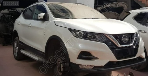Qashqai J11 Sağ Ön Çamurluk ve Diğer Nissan Parçaları - Mil