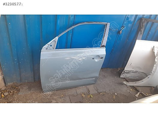 SUZUKİ VITARA SOL ÖN KAPİ ORJİNAL NOKTA HASARLI ÇİLEK OTO ÇIKMA