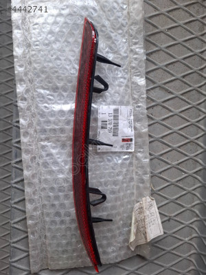 Opel astra J HB reflektör sol arka 13370759