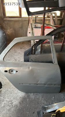 RENAULT LAGUNA ÇIKMA ORJİNAL SAĞ ARKA KAPI G2