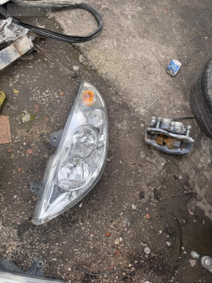 RENAULT MASTER SAĞ FAR KONUK OTO