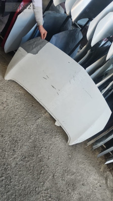 Opel astra j motor kaputu beyaz