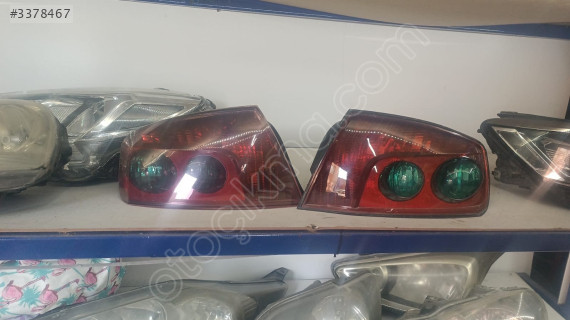 Peugeot 407 sol sağ arka stop lambaları