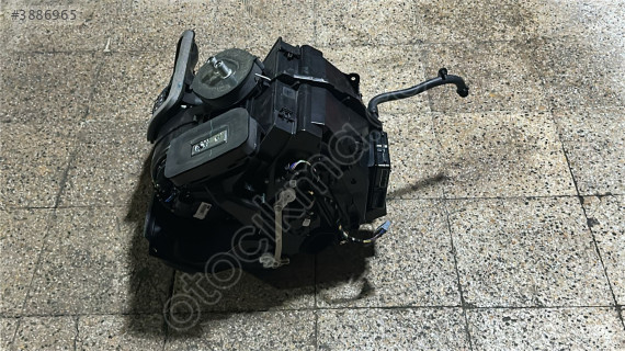 2016-2024 RENAULT MEGANE 4 DİJİTAL KALORİFER KAZANI ORJ ÇIKMA