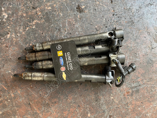 CHEVROLET CAPTİVA C140 ENJEKTÖR ÇIKMA ORJİNAL 25183185