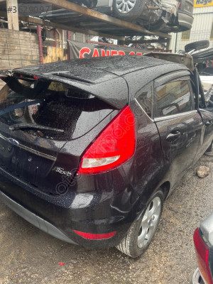 FORD FİESTA “ SAĞ ARKA KAPI “ hatasız