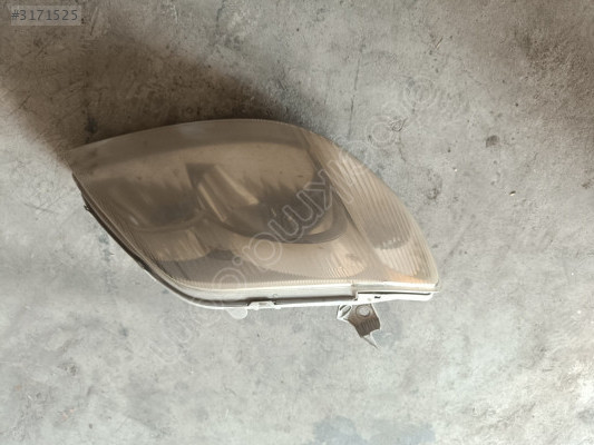 Toyota Corolla 2003-2007 sağ ön far