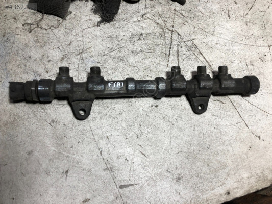 Opel Corsa E Combo D 1.3 CDTI 2013-2018 Rail Borusu 0445214217