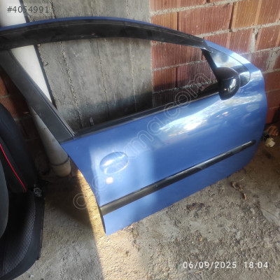 PEUGEOT 206 SAG ON KAPI DOLU HATASIZ EYUPCAN OTO