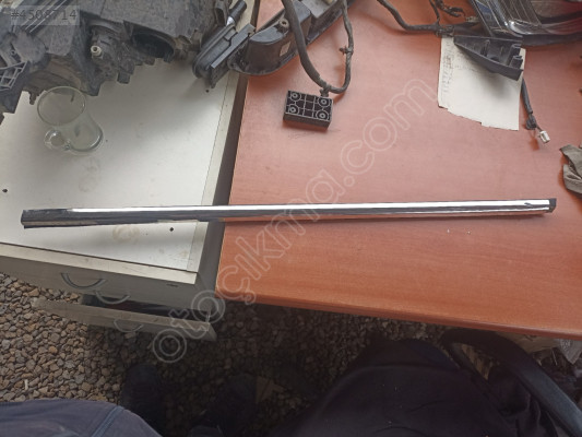 Hyundai Accent Era Sol Ön Kapı Dış Fitil