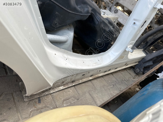 BMW G30 Kesme Marşpiyel Sacı