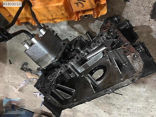 MERCEDES OM612 270CDİ ORJİNAL MOTOR ÖN YAĞ KAPAĞI