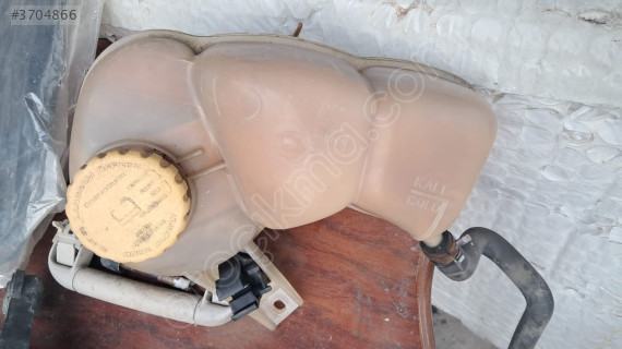 OPEL ASTRA F TEK ÇIKIŞLI YEDEK SU BİDONU.OTO ERKAN ÜNYE