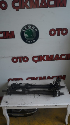7P5422055 AUDİ Q7 DİREKSİYON KUTUSU