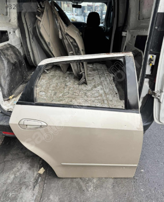 FİAT LİNEA SAĞ ARKA KAPI HATASIZ EYUPCAN OTO'DA
