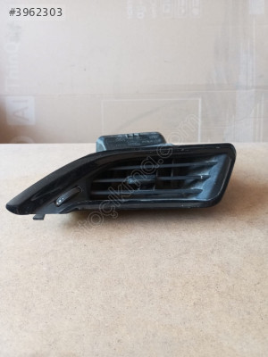 Peugeot 208 fan paneli sağ taraf