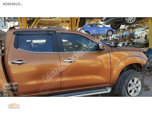 NİSSAN NAVARA SAĞ ÖN ÇAMURLUK MERTLER OTO YEDEK PARÇADA