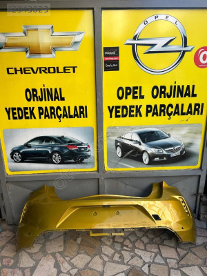 Opel Astra L Modeli İçin Çıkma Arka Tampon