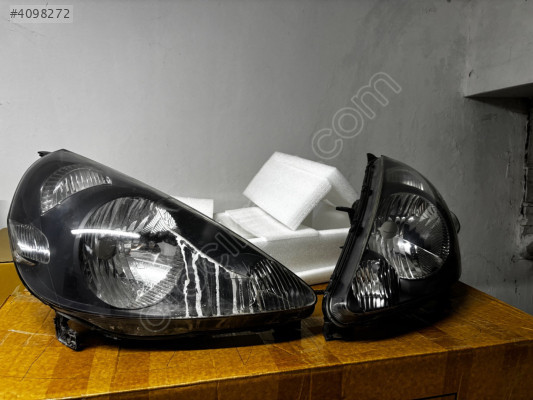 Honda Jazz 2001-2006 Uyumlu Far