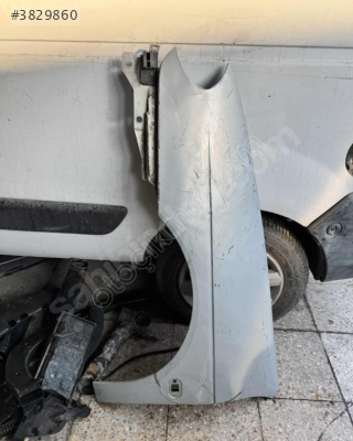 RENAULT MEGANE 1 SOL ÖN KAPI ORJİNAL EYUPCAN OTO'DA