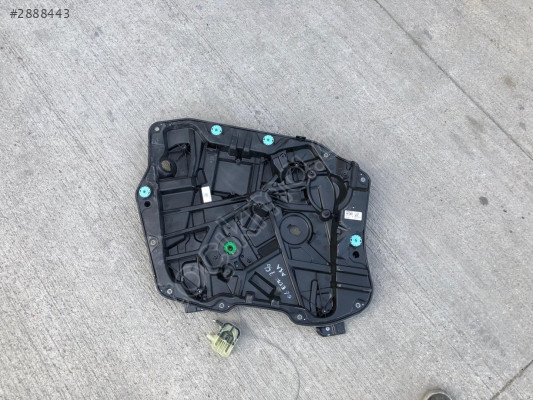 BMW X1 U11 SOL ÖN CAM KRİKOSU 5A1D875-08