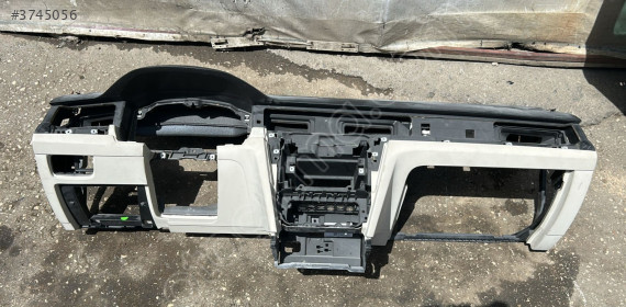 VOLKSWAGEN PASSAT B8 ORJ ÇİFT RENK AİRBAGLİ GÖĞÜSLÜK HATASIZ
