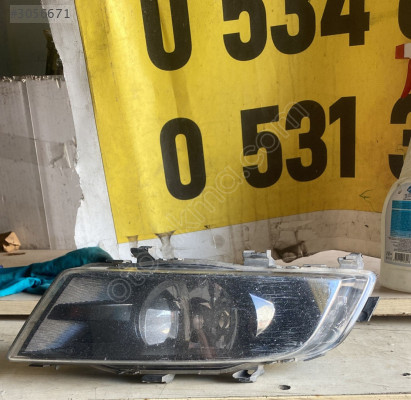 Skoda süper B sağ sis farı 2014