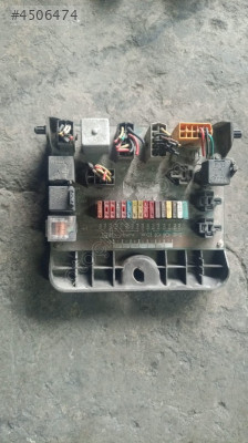 Skoda favorit sigorta kutusu