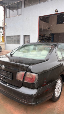 2000 model nissan primera sağ arka çamurluk