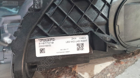 VOLVO V40 SAĞ LED FAR MID  LED ORJİNAL ÇIKMA OEM:31677019