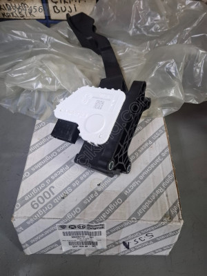 Fiat linea punto gaz pedali orjinal sıfır 52097727