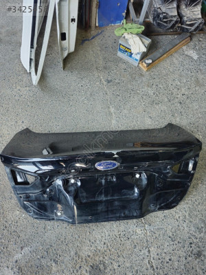 FORD FOCUS ARKA BAGAJ KAPAGI ÇETİN OTOMOTİV