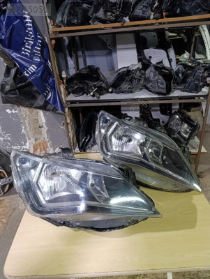 Seat ibiza sağ far ledli orjinal çıkma parça