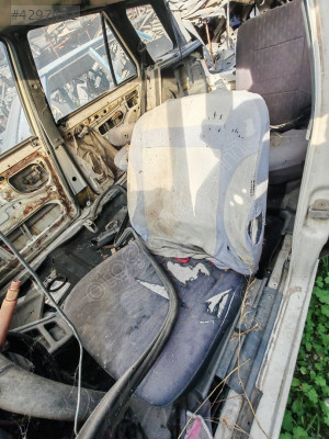 SKODA FAVORIT ARKA-ÖN KOLTUK