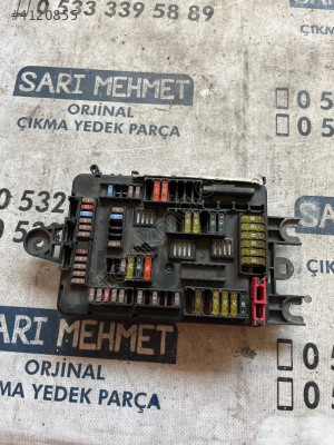 ÇIKMA BMW F30 926111003 SİGORTA KUTUSU