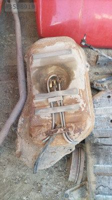 Renault 9 benzin deposu çıkma