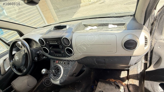 Peugeot partner 2011-2015 1.6 tdi klima kontrol paneli
