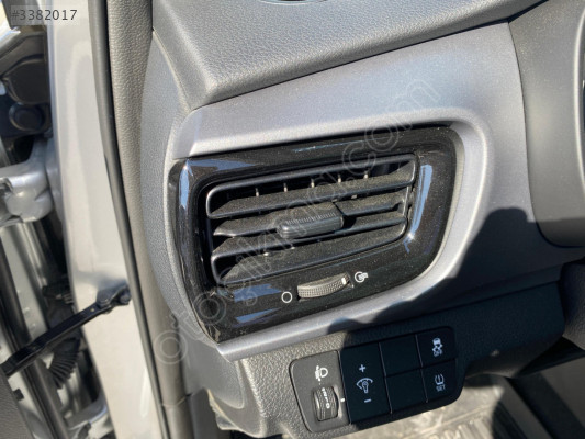 2023 Kia Stonic Sol Üfleme