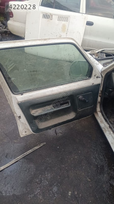 Reno Exspres sol cam sağ cam kirkosu, kapı döşeme parçası