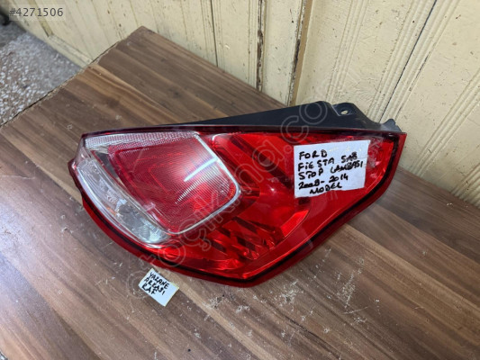 FORD FİESTA SAĞ STOP LAMBASI ORJİNAL ÇIKMA TEMİZ 12-15 MODEL