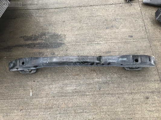 MERCEDES C SERİSİ W204 ARKA TAMPON DEMİRİ 2046100014