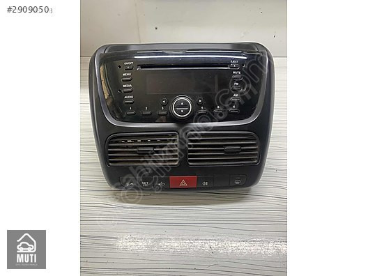 735470943 Fiat Doblo Orta Kalorifer Izgarası radyo CD oynatıcı
