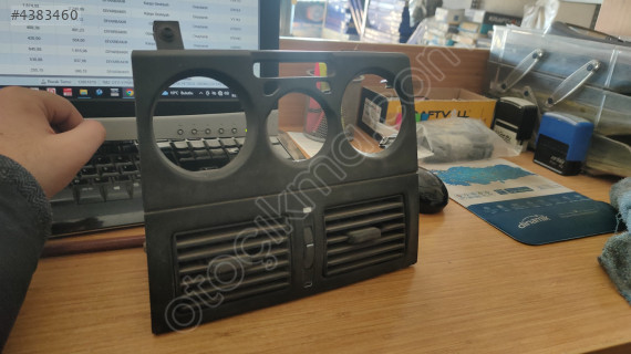 Fiat Doblo havalandırma ızgarası LS375150