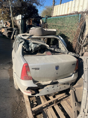 DACİA LOGAN BAGAJ KAPAĞI