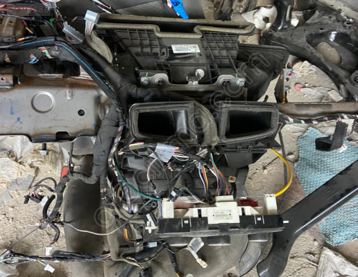 RENAULT FLUENCE ORJİNAL KALORİFER KAZANI