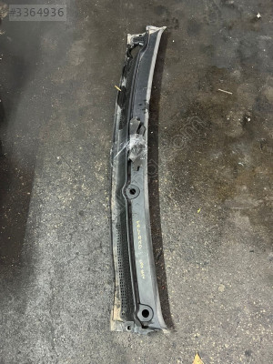 RENAULT TALİANT ÇIKMA ÖN CAM IZGARASI